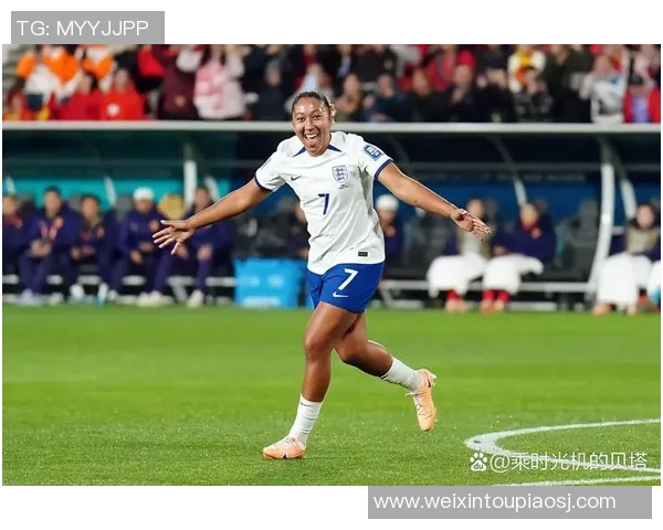 全球女足球星的崛起与影响力解析展现女性体育的无限可能性 全球女足球星的崛起与影响力解析展现女性体育的无限可能性
