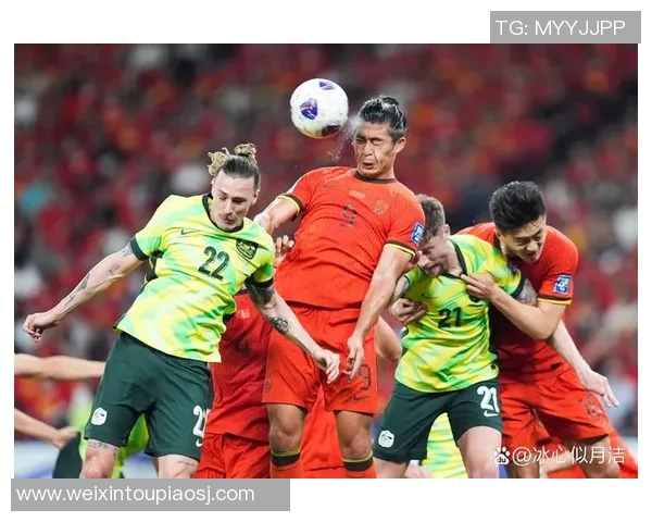 足球赛上意外踢坏足球引发的趣事与球迷反应解析 足球赛上意外踢坏足球引发的趣事与球迷反应解析